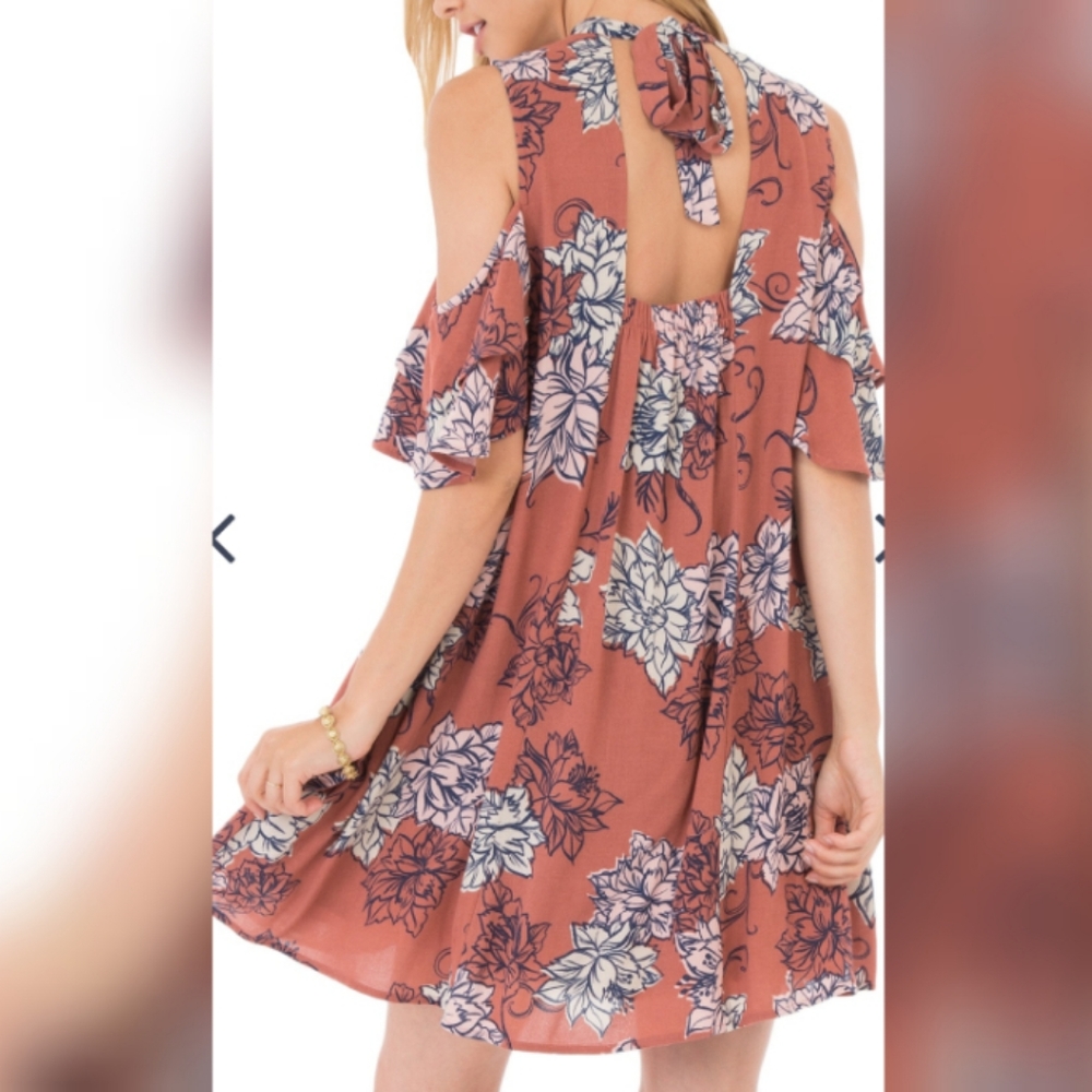 Others Follow Jolene Flutter Sleeve Cold Shoulder - image 3